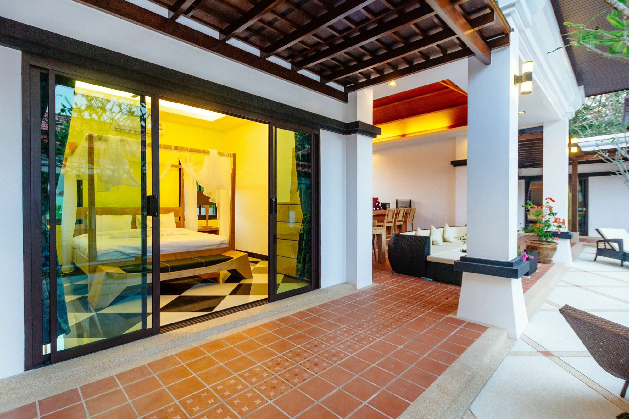 Jewels Villas Phuket Surin Beach  Exterior photo