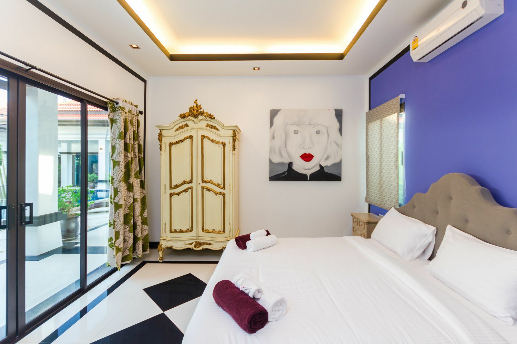 Jewels Villas Phuket Surin Beach  Exterior photo