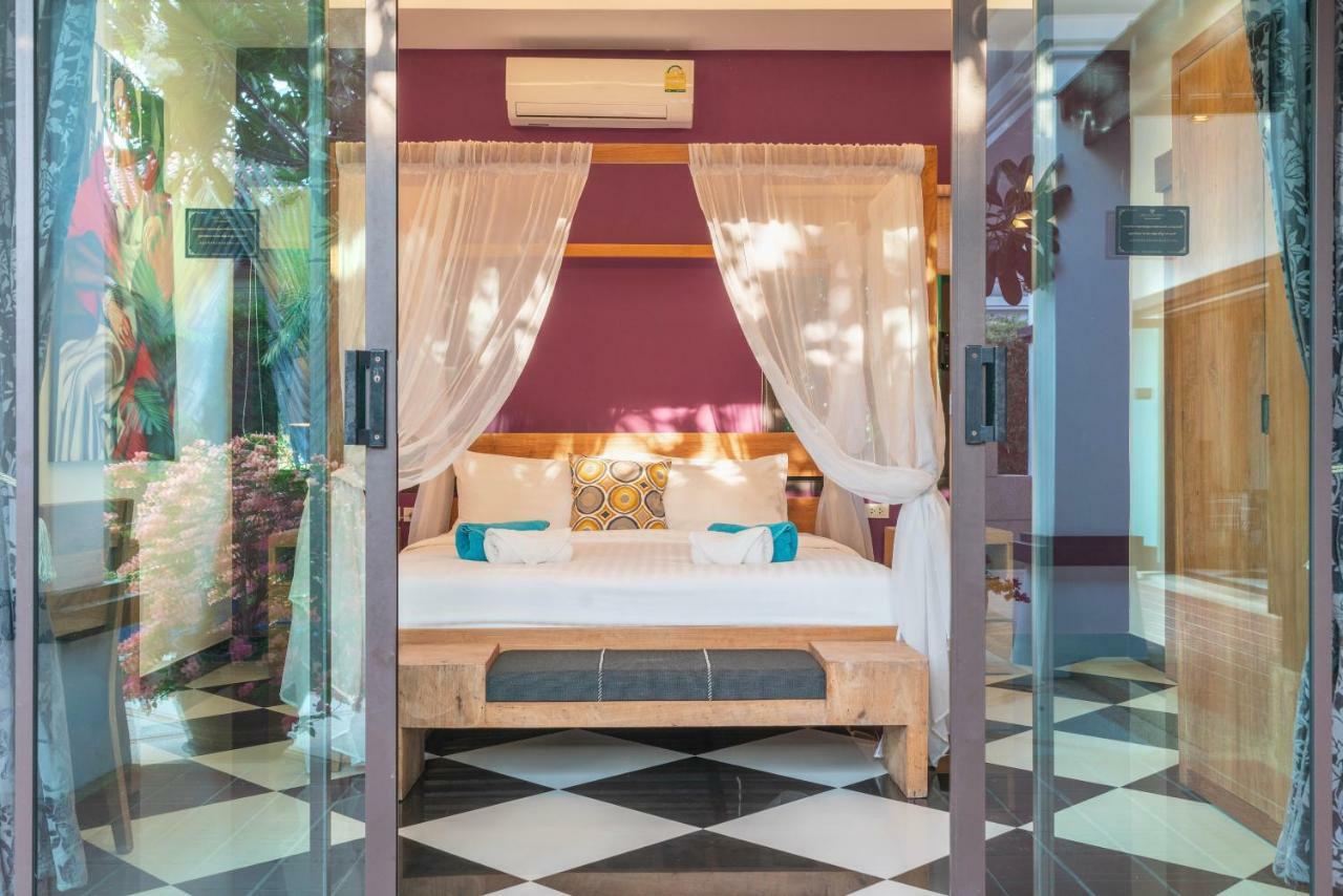 Jewels Villas Phuket Surin Beach  Exterior photo